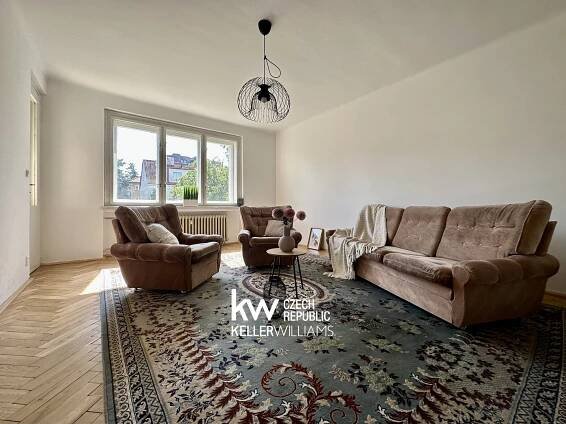 Pronájem bytu 2+1 s balkonem, 68 m2 - Praha - Košíře - Keller Williams