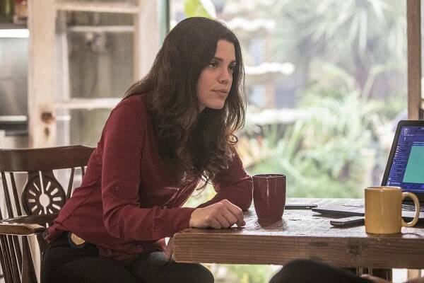 Námořní vyšetřovací služba: New Orleans - Pandořina skříňka - část druhá - Z filmu - Vanessa Ferlito