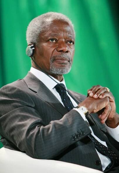 Kofi Annan: *8.4.1938 – †18.8.2018, ghanský diplomat, generální tajemník OSN a laureát Nobelovy ceny za mír