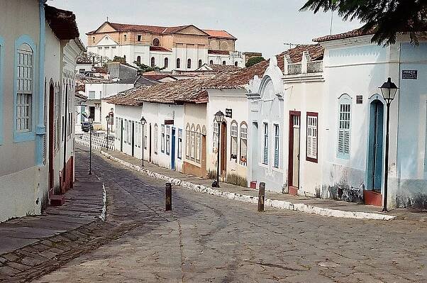 Soubor:Rua do Conjunto Arquitetônico da Cidade de Goiás, Goiás, Brasil.jpg – Wikipedie