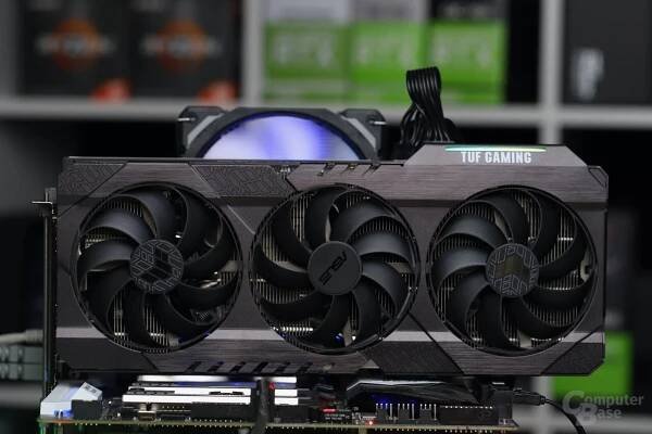 Die Asus GeForce RTX 3060 Ti TUF OC