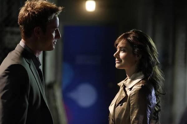 Smallville - Průnik - Z filmu - Justin Hartley, Erica Durance