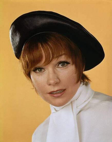 [100+] Shirley Maclaine Wallpapers