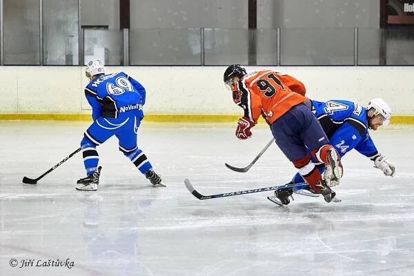 HC Česká Lípa – HC Lomnice nad Popelkou  3:5 (1:2,2:0,0:3) - ZS Česká Lípa - 12.10.2019