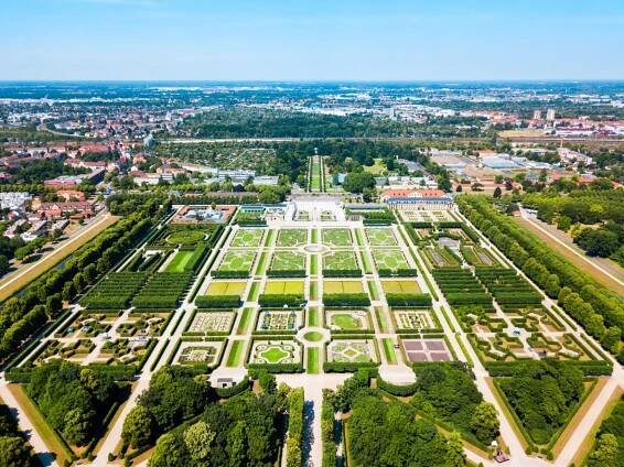 Herrenhäuser Gardens in Hanover - Discover Germany