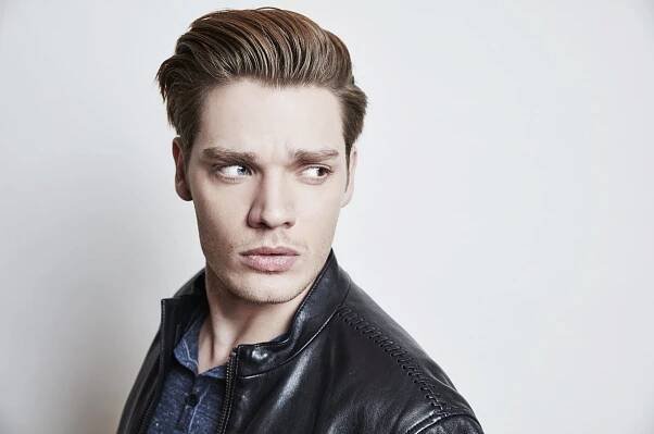 32 Facts About Dominic Sherwood