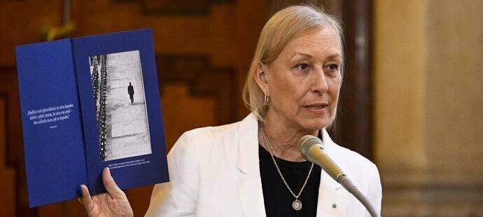 Martina Navrátilová převzala stříbrnou medaili předsedy Senátu a připomněla při té příležitosti Václava Havla