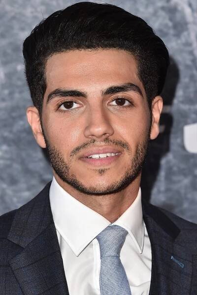 Mena Massoud herec