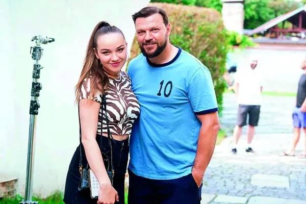 Kateřina s tátou Tomášem Ujfalušim, bývalým fotbalovým obráncem.