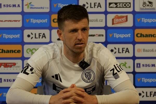 Trenér Bronislav Červenka a Lukáš Bartošák po utkání s Olomoucí B - FC Zlín