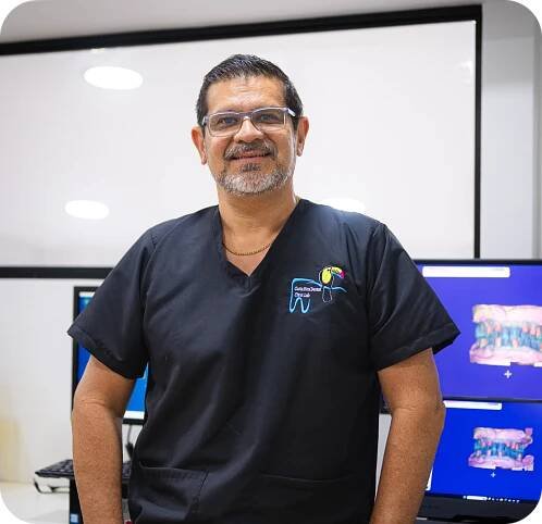 Francisco Gallardo » Costa Rica Dental Clinic And Lab