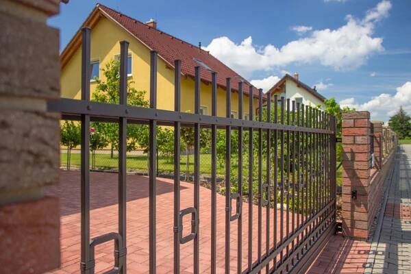 Nový stavební zákon nezmění pravidla pro ploty. Znáte je ale všechny? | Tvstav.cz - stavební portál