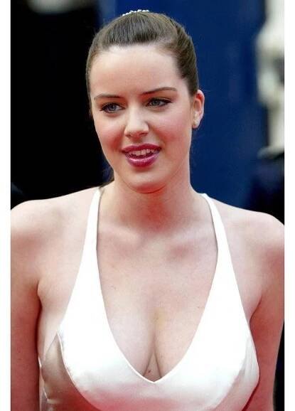 Michelle Ryan - Red carpet ready - MICHELLERYAN.TV