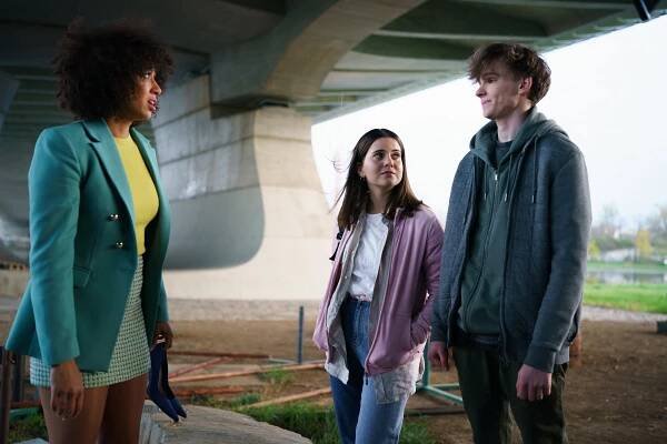 Jessica Monteiro, Karolína Lipowská, Valentýn Pokorný - Pan profesor - Influencerka - Z filmu