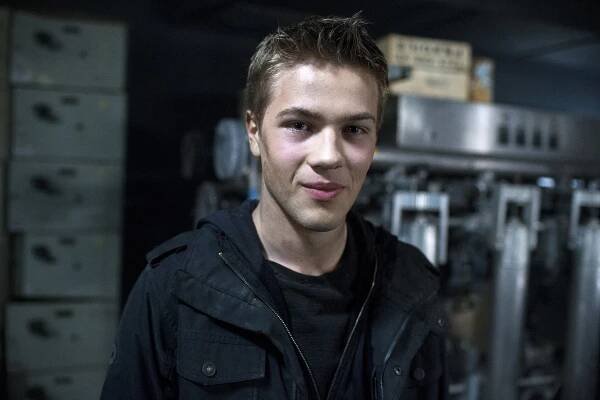Falling Skies - Find Your Warrior - Z natáčení - Connor Jessup