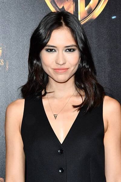 Headshot Of Sonoya Mizuno In The Warner Bros Red Carpet