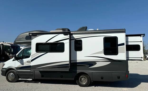2018 Holiday Rambler Prodigy travel trailer exterior