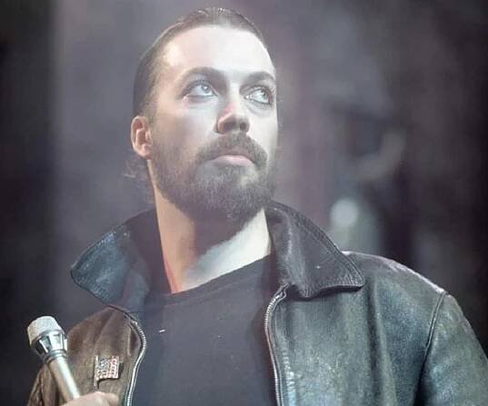 Tim Curry Biography - Childhood, Life Achievements & Timeline