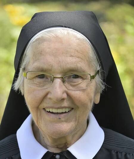 Sr. Hildegard wurde am 18. Februar 1940 in Luckenwalde (Deutschland) geboren und am 26. Februar 2025 um 10.25 Uhr in Vöcklabruck/St. Klara im 61. Professjahr vom Herrn heimgeholt.