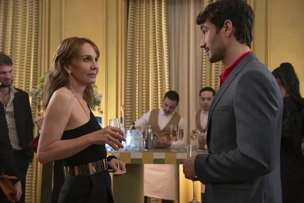 Philippine Leroy-Beaulieu and Eugenio Franceschini in Back on the Crazy Horse (2024)