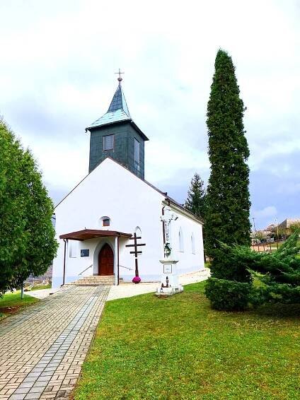 Súbor:Biskup Ján Hirka, pamätná doska. Abranovce 23 Slovakia 1.jpg