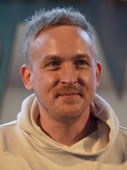 Robin Lord Taylor