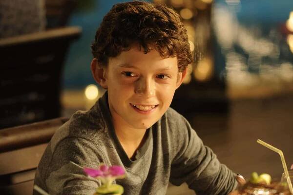 Nic nás nerozdělí - Z filmu - Tom Holland