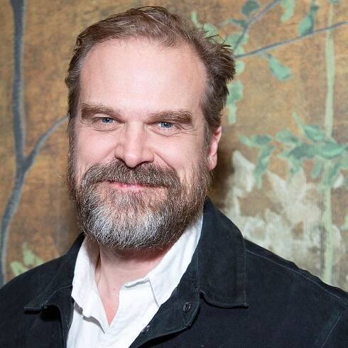 David Harbour's modern Bohemian living room is an inspired reimagining of this '70s design trend...