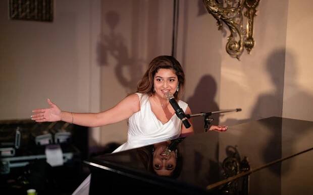 Diana (19) z Talentu, která ohromila Lucii Bílou, se vdala. Podívejte se, jak jí to slušelo na opulentní svatbě