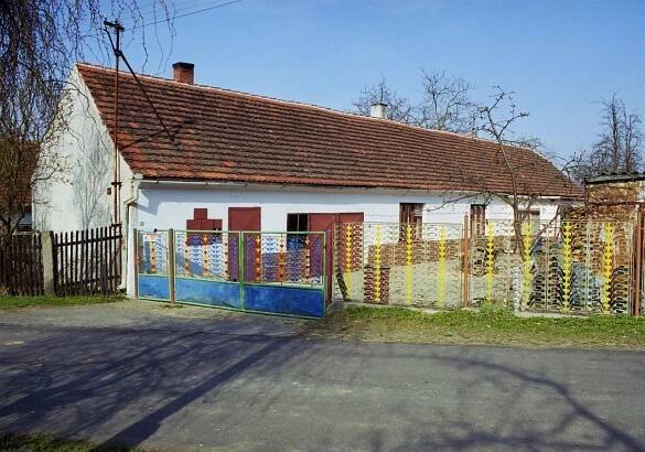 Domy - Domy - Oficiální stránky obce Drahenice