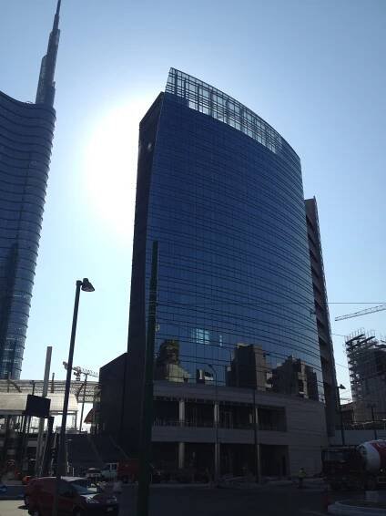 File:Torre Cesar Pelli B (moved from Commons).jpeg