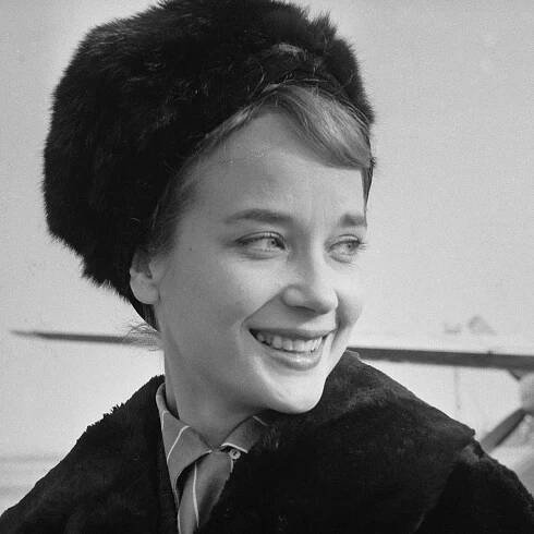 Sylvia Syms: Versatile British film star who turned down Hollywood