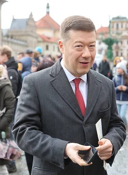 Fotogalerie: Inaugurace prezidenta Petra Pavla na Pražském hradě: Na poslední chvíli...
