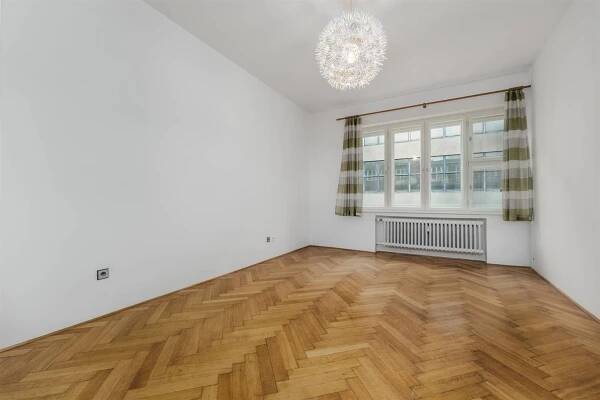 Pronájem, 3+kk, Veverkova, 77 m2 – QARA