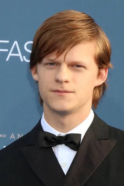 Lucas Hedges at arrivals for 22nd Annual Critics' Choice Awards - Part 2, Barker Hangar, Santa Monica, CA December 11, 2016. Photo By: Priscilla Grant/Everett Collection