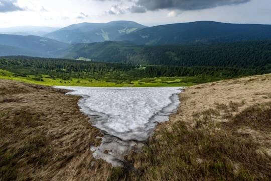 Sněhové pole Mapa republiky v Krkonoších roztálo 8. července, dřív než loni