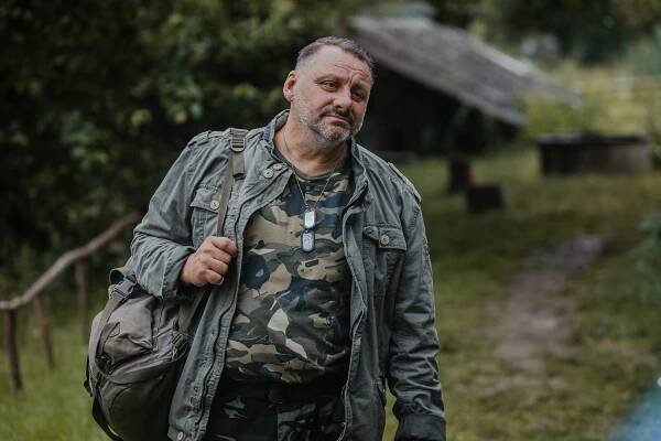 „Nejdřív se nám to tam celé rozpadne a pak se to zase začne pomalu zpátky stmelovat,“ prozradil představitel Rubala z Osady