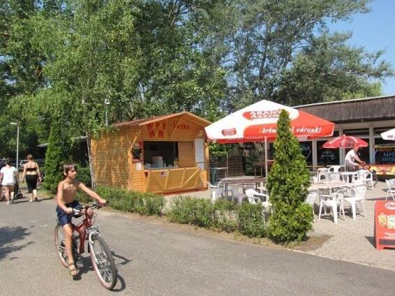 Vadvirág Camping & Bungalows Balatonszemes
