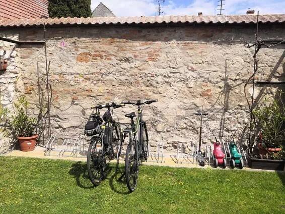 stojany na kola - rekreační dům k pronájmu Mikulov na Moravě - foto 28