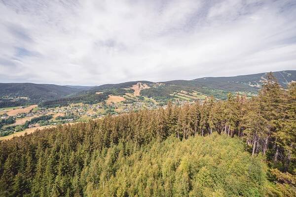 Vyhlídky na vrchu Stráž - Rokytnice nad Jizerou - Liška - Medvěd - Horník - Ovce - Výlet - Greenmind.cz - Cestování se psem