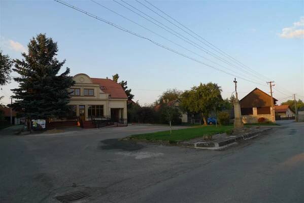 Oprava prodejny - Oficiální stránky obce Kluky