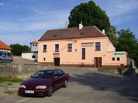 restaurace Pančava a sklípek Tři Grácie
