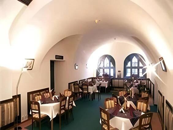 Restaurace