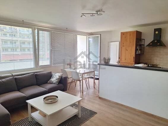 Pronájem bytu 4+kk 92 m², Kazašská, Praha - Vršovice