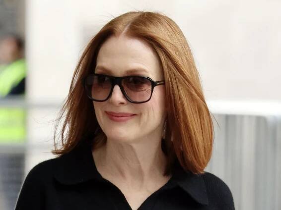 Julianne Moore confirms that this sandal style is set to be the most coveted summer shoe trend