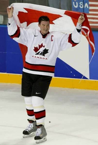 "Super Mario" Lemieux slaví padesátku, porazil soupeře i rakovinu