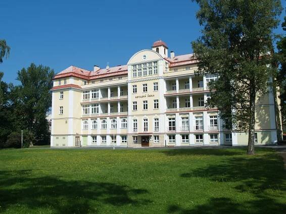 Nejstarší hotelová škola v republice se dočká nové střechy za 12 milionů korun