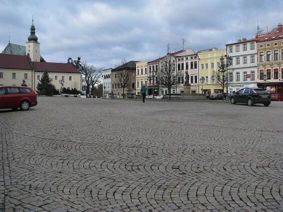 Osvěžení v parnu v městě? Více možností ve Frýdku, v Místku fontána nefunguje