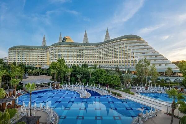 Delphin Imperial Lara Rezort 5*