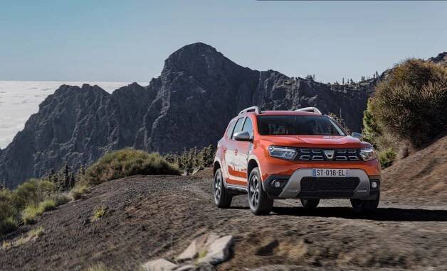 Dacia Duster má po faceliftu. Dostala novou dvouspojkovou převodovku EDC a další novinky